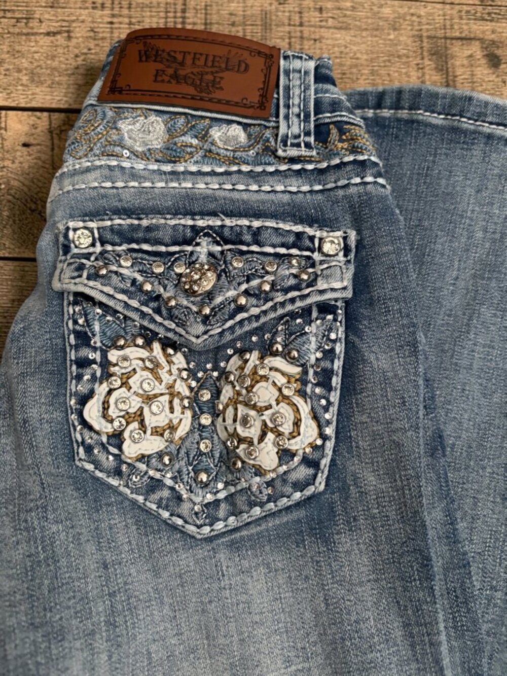 Westfield Eagle Womens Embellished Bootcut Jeans With Floral Rhinestone Pockets